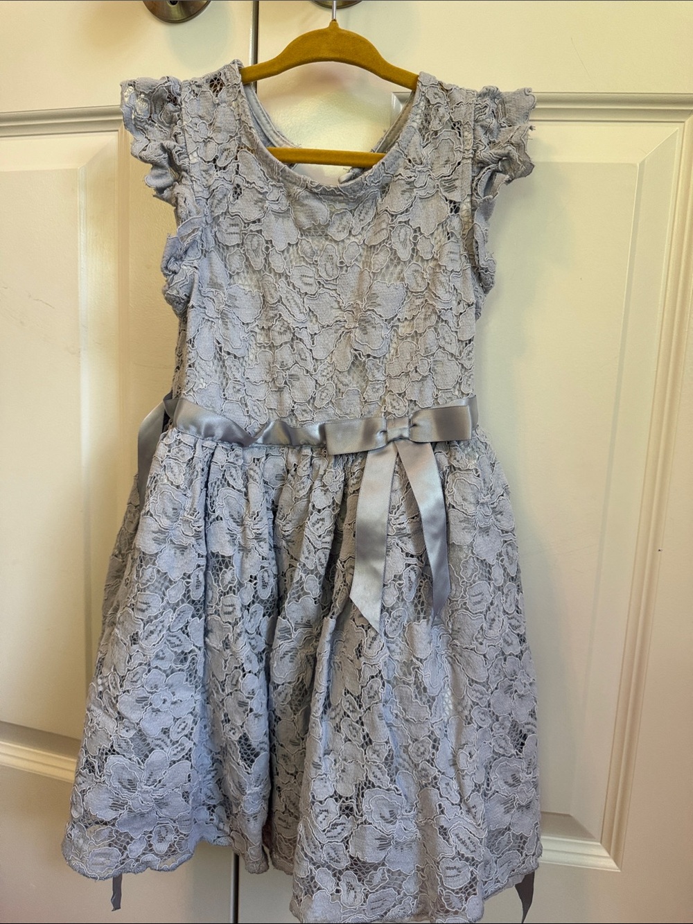 Zunie Light Gray Floral Lace Dress with Satin Bow